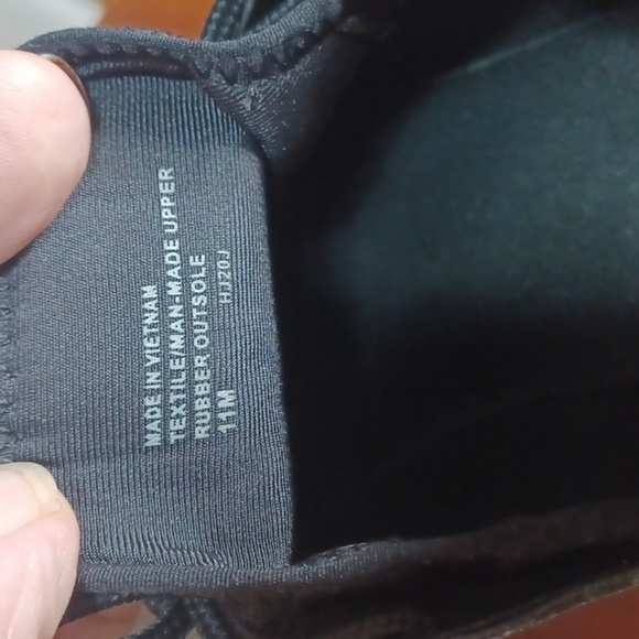 Michael Michael KORS WEDGE HEEL SHOES SIZE 11 IN A BEAUTIFUL BLACK ⚫️ - Picture 5 of 8